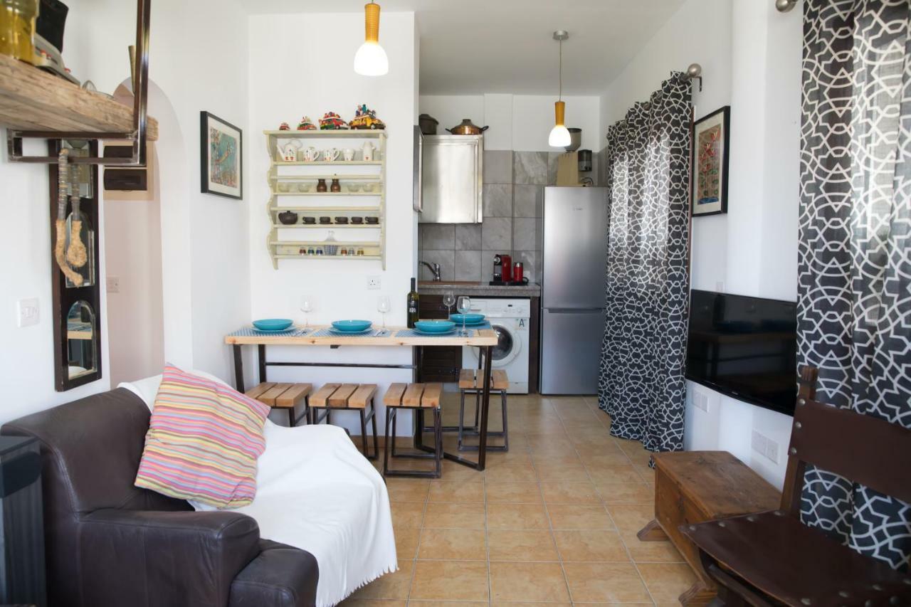 Mp Cozy Apartment Near The Sea Paphos Esterno foto