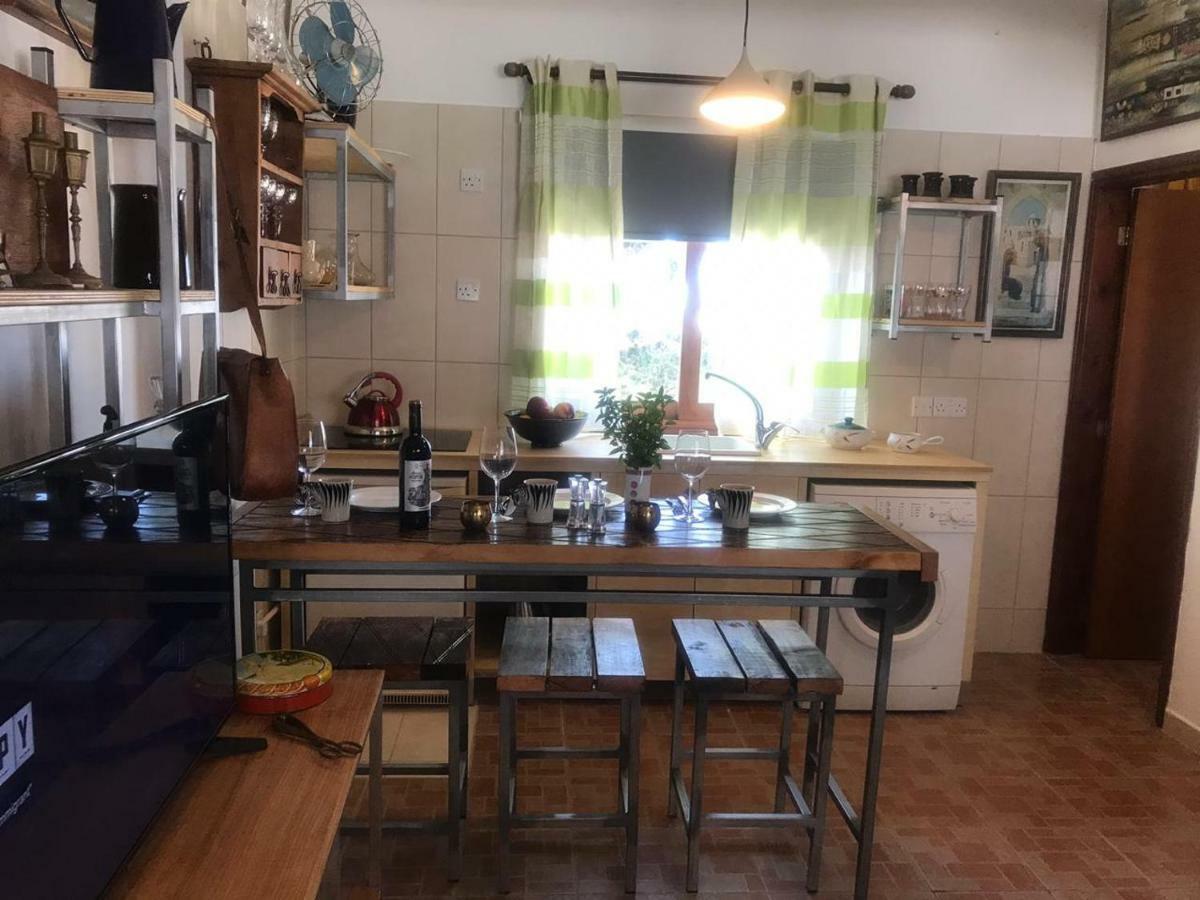 Mp Cozy Apartment Near The Sea Paphos Esterno foto